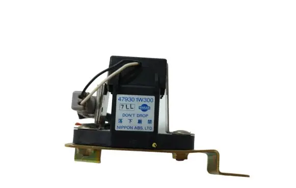 Nissan Pathfinder R50 ESP acceleration yaw rate sensor 479301W300