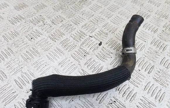 Nissan Qashqai Engine coolant pipe/hose 924004ED0A