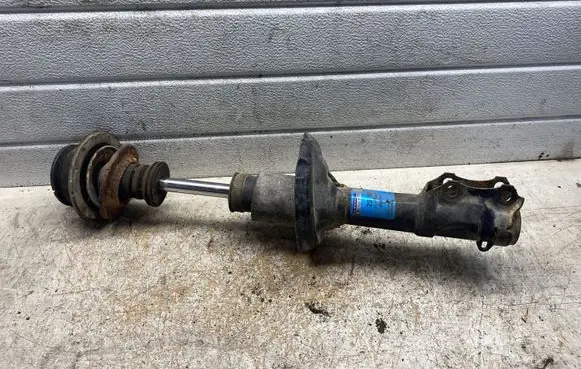 Volkswagen Golf III Front shock absorber/damper 824902002357