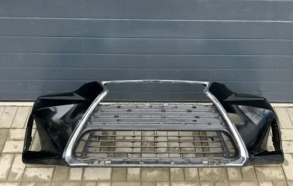 Lexus IS 220D-250-350 Front bumper