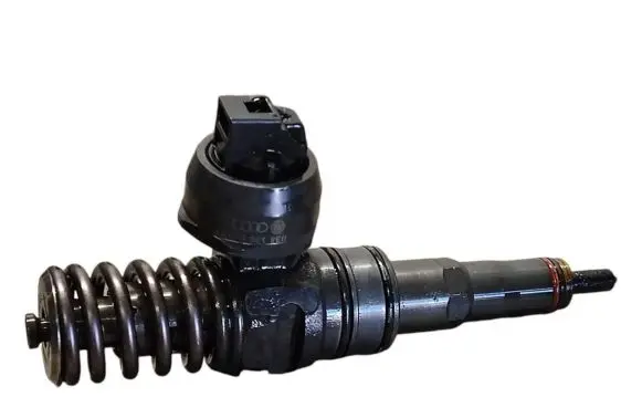 Skoda Octavia Mk2 (1Z) Fuel injector 038130079TX 0986441518