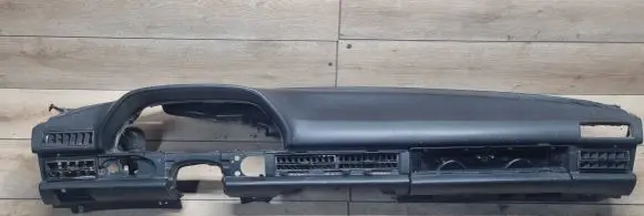 Mercedes-Benz S W126 Dashboard