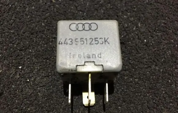 Audi A4 S4 B5 8D Other relay 443951253k