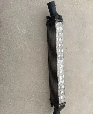 Audi A4 S4 B8 8K Intercooler radiator 8K0145805E L0779002