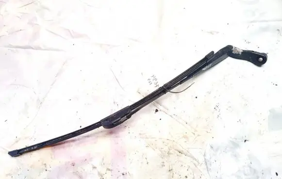 Dodge Caliber Front wiper blade arm