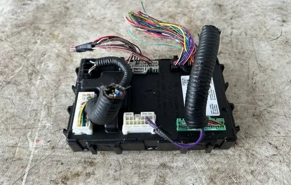 Nissan Maxima A35 Central body control module 284B1JA03D