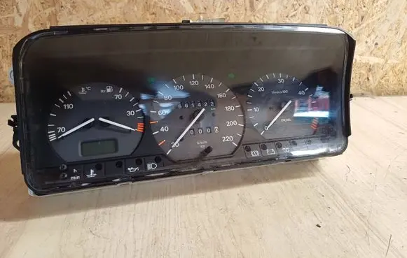 Volkswagen PASSAT B4 Speedometer (instrument cluster) 3A0919059B
