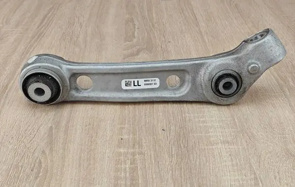BMW 8 G16 Front lower control arm/wishbone 6886907