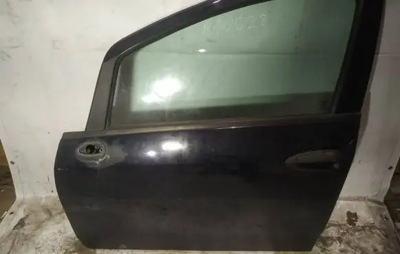 Fiat Punto (188) Front door melynos