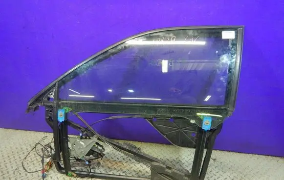 Audi A3 S3 8L Front door window regulator with motor 