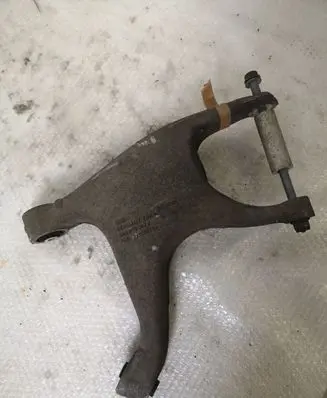 Audi A6 C7 Rear upper control arm/wishbone 8R0505312F