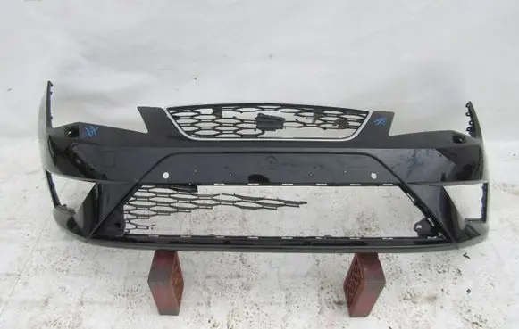 Seat Leon (5F) Front bumper