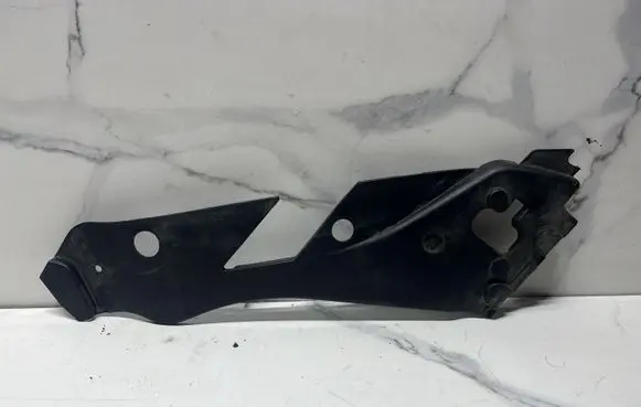 Mercedes-Benz C W204 Under headlight/headlamp trim A2048261324