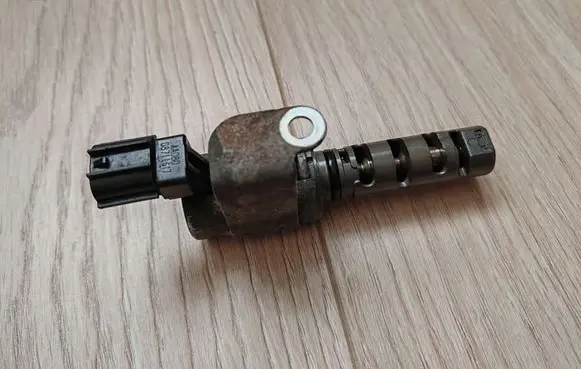 Subaru Legacy Camshaft vanos timing valve AA080 0871LG17