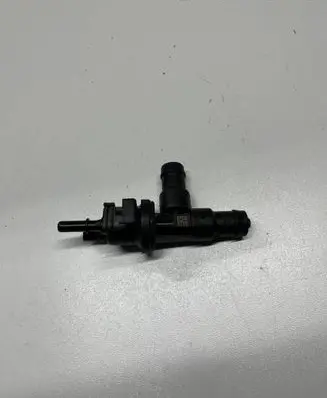 BMW X2 F39 Vacuum line/pipe/hose 7614013