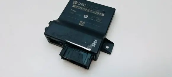 Audi Q7 4L Gateway control module 4L0907468