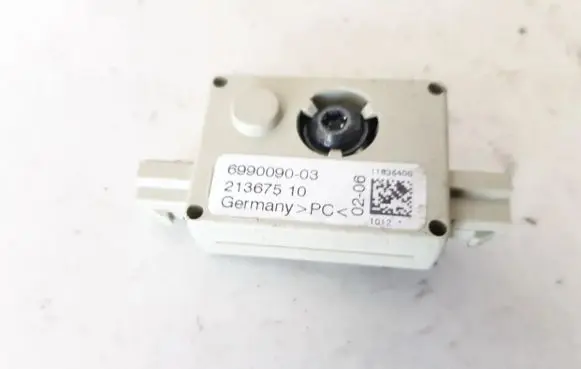 BMW 3 E90 E91 Antenna control unit 699009003 6990090-03