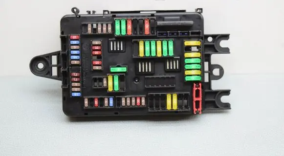 BMW X5 F15 Fuse module 6819651