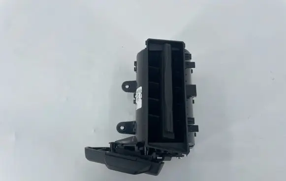 Renault Megane E-Tech Dash center air vent grill 687519849R