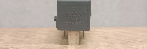 Mercedes-Benz ML W163 Other relay A0025422619 V2313452X351