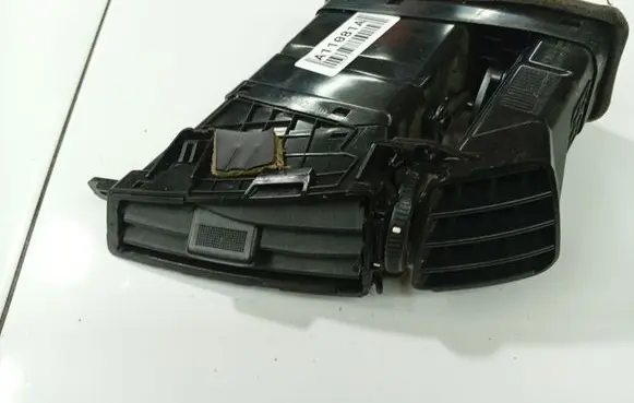 KIA Ceed Dash center air vent grill 974101H000 97410-1H000