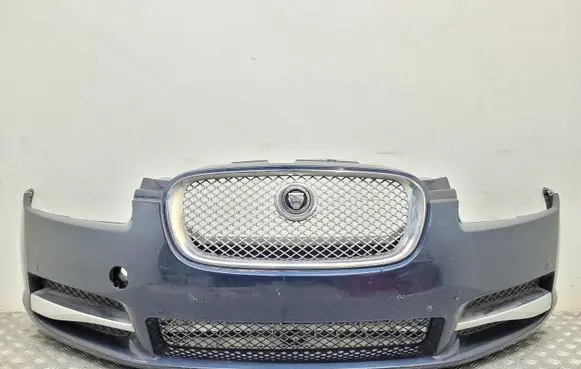 Jaguar XF X250 Front bumper 8X2317C831