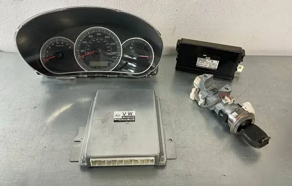 Subaru Impreza III Engine ECU kit and lock set 22611AS070 0608 A18000Q3S