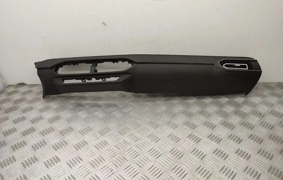 Dacia Sandero III Panel trim 683102400R 687600112R