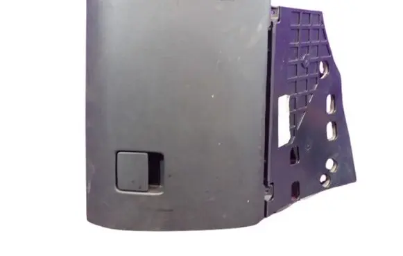 Glove box