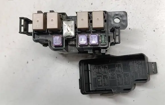 Fuse box set