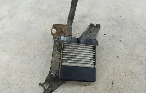 Toyota Auris 150 Fuel injection control unit/module 8987171010