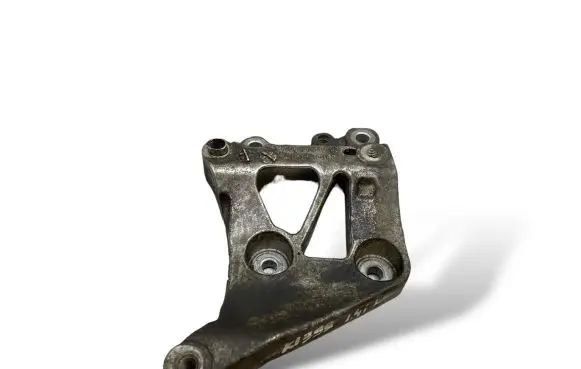 Peugeot 207 A/C compressor mount bracket 7548914 K1398