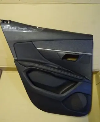 Peugeot 3008 II Coupe rear side trim panel 