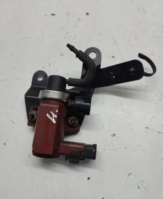 Volvo V50 Turbo solenoid valve 72832804 9650098380 04T288