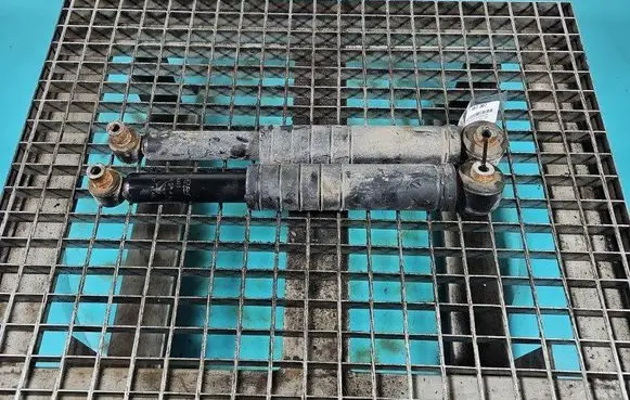 Rear shock absorber/damper