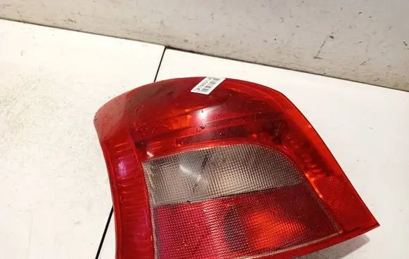 Toyota Yaris Rear/tail lights