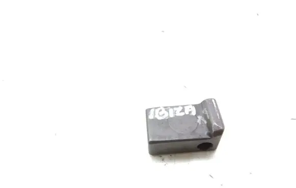 Seat Ibiza III (6L) Fuel Injector clamp holder