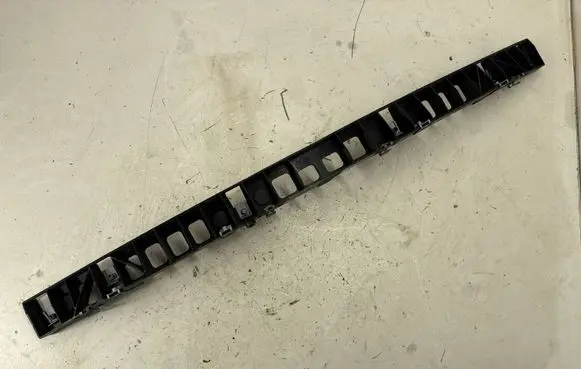 BMW X1 F48 F49 Radiator mount bracket S11989A