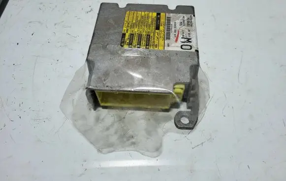 Toyota Yaris Airbag control unit/module 212986104 891700D220