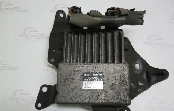 Lexus IS 220D-250-350 Fuel injection control unit/module 200Y0