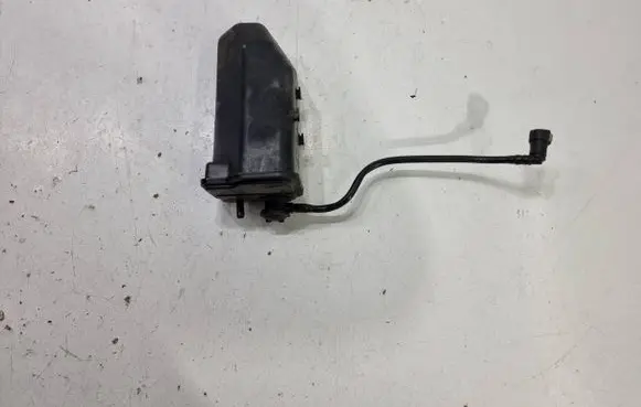 Volkswagen Jetta VI Active carbon filter fuel vapour canister 1K0201813 1K0201801