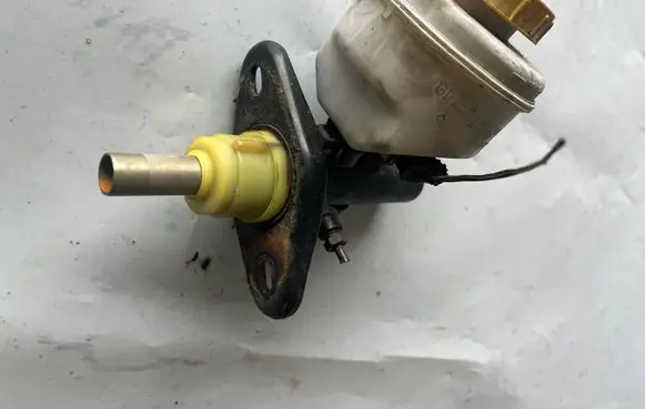 Nissan Terrano Master brake cylinder