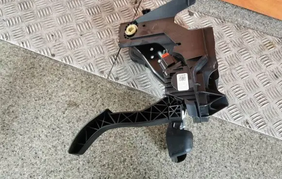 Volkswagen PASSAT B8 Accelerator throttle pedal 5Q1723503H