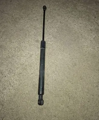 Renault Megane III Front bonnet/hood damper/strut 654707606R