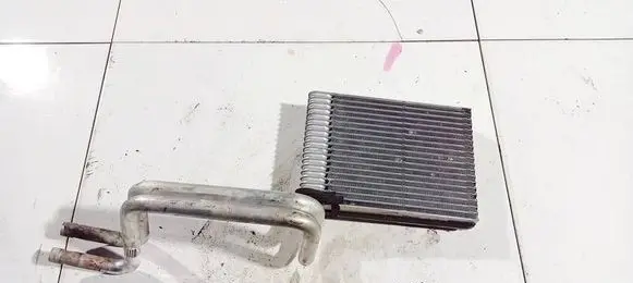 Ford Focus Heater blower radiator