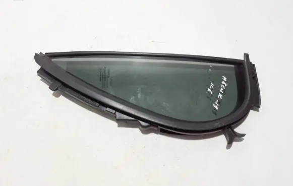 Toyota Hilux (AN120, AN130) Rear vent window glass 681240K260