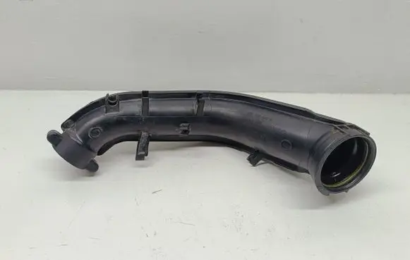 Volkswagen Golf Plus Intercooler hose/pipe 03C145673H