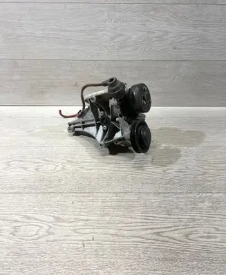BMW 3 F30 F35 F31 Water pump 46100