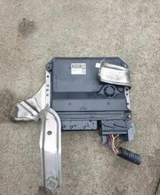 Toyota RAV 4 (XA30) Engine control unit/module 8966142J12