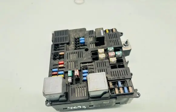Volvo V90 Cross Country Fuse module 31473770 18058